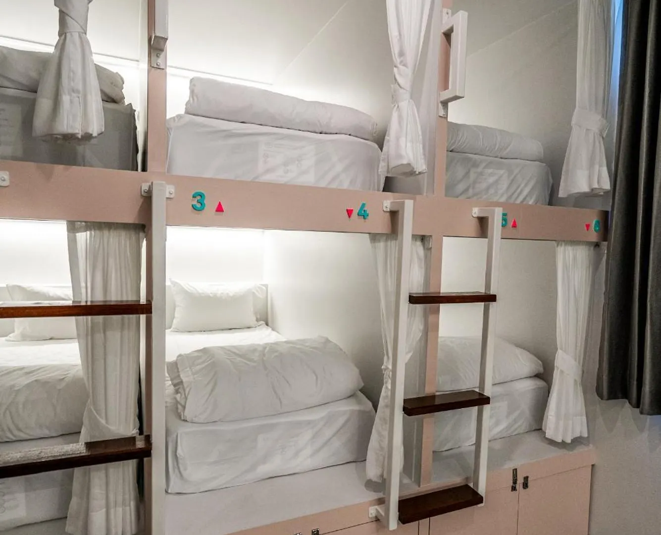 Nomads Koh Tao Hostel Thailand
